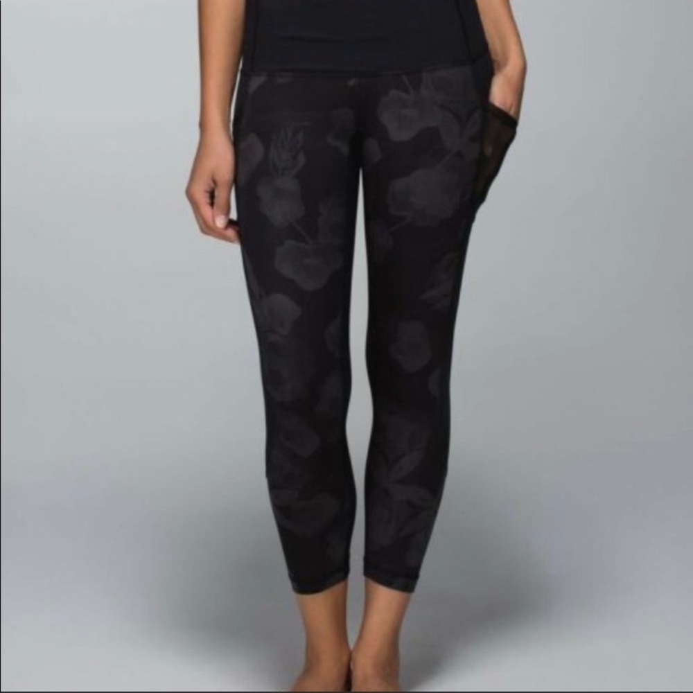 Lululemon Seek The Heat Crop Size 6